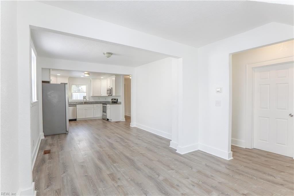 1609 Richmond Ave - Photo 6 of 36