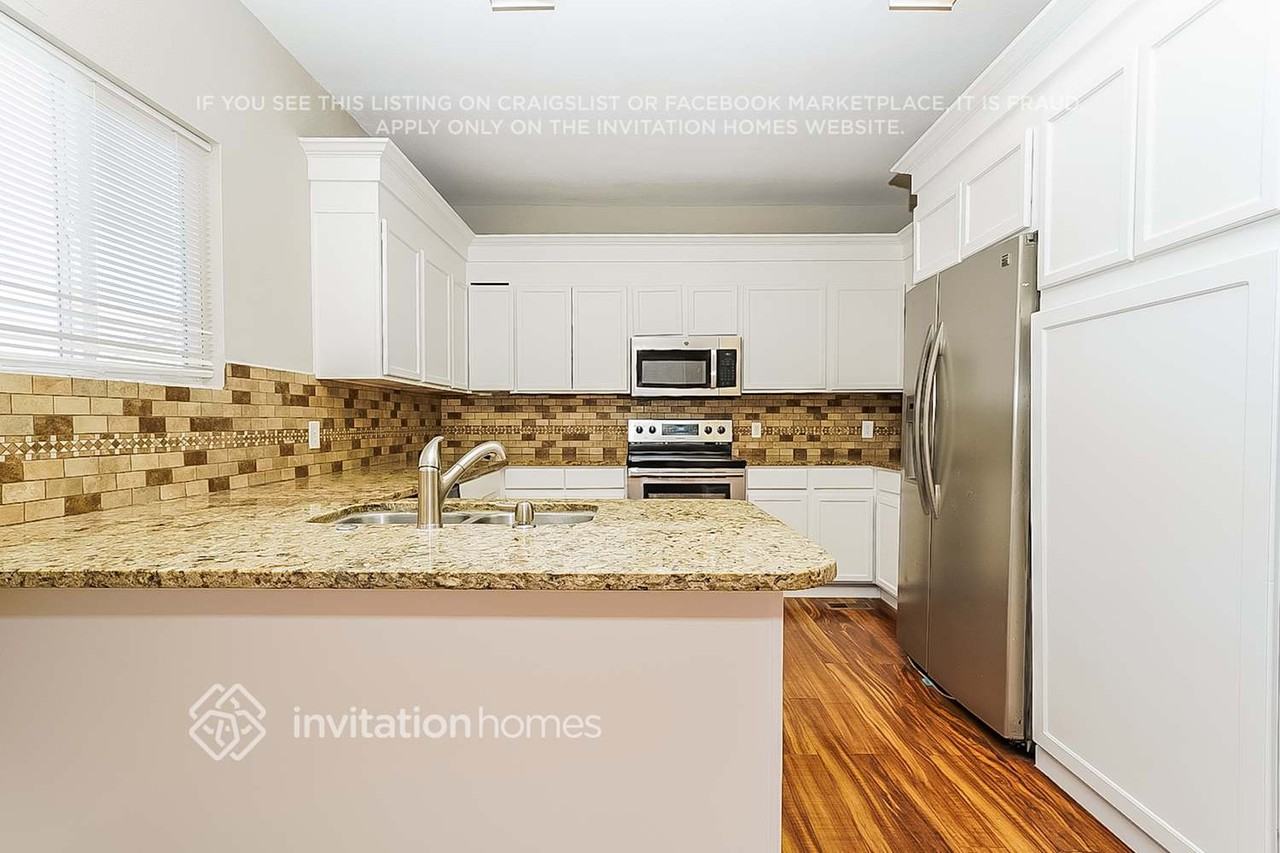 15645 E 99th Ave - Photo 6 of 16