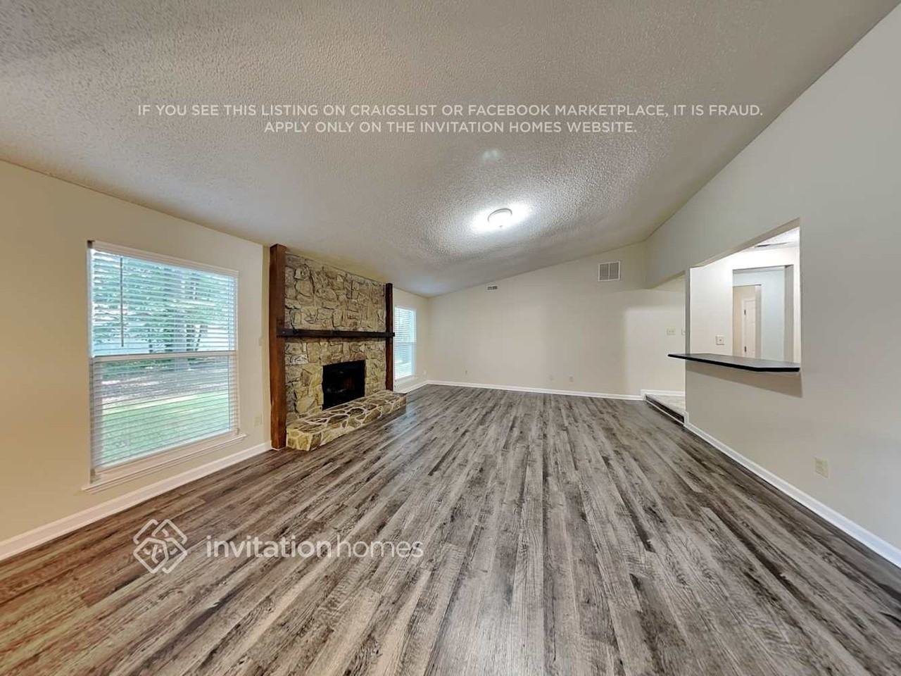 4700 Cricklewood Ln - Photo 3 of 18