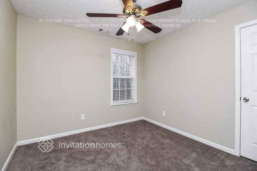 3750 Scotland Ln - Photo 5 of 7