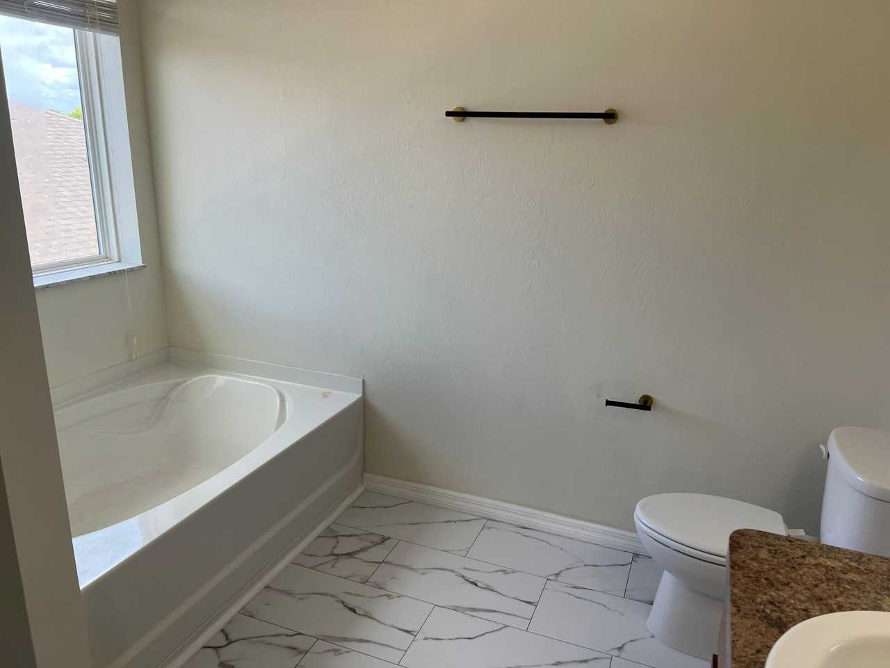 10329 Canal Brook Ln - Photo 5 of 15