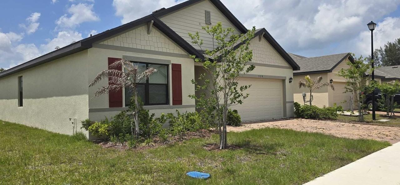 528 Seafoam Cir - Photo 4 of 33