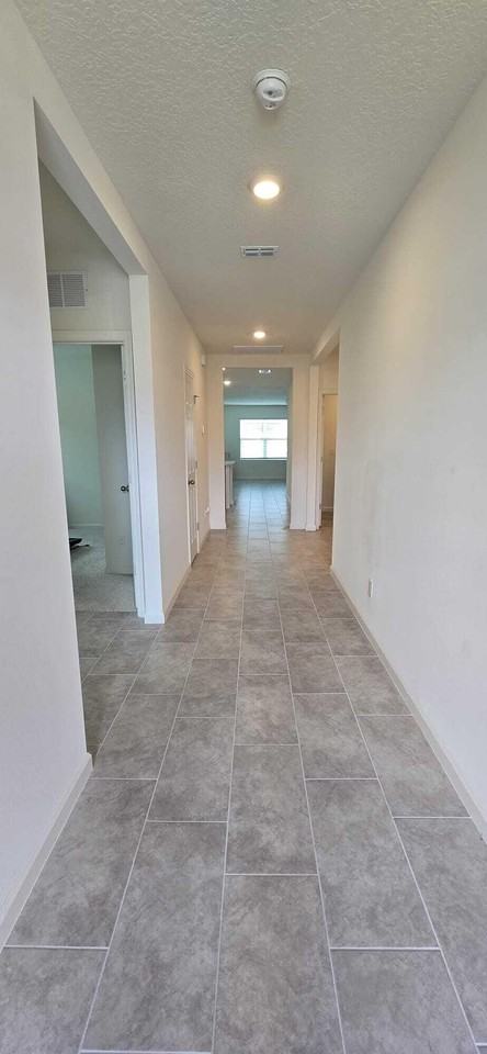 528 Seafoam Cir - Photo 6 of 33