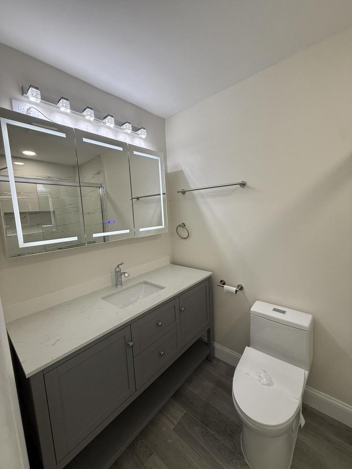 255 South Blvd #D - Photo 7 of 17