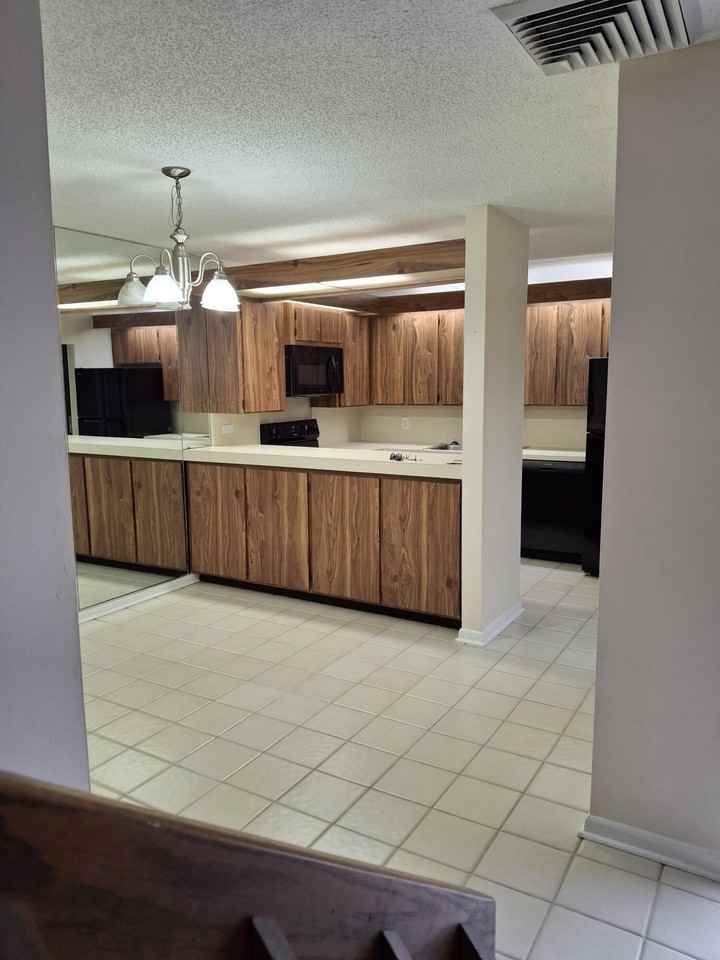 1304 13th Ln - Photo 3 of 12