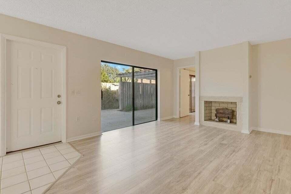 1304 13th Ln - Photo 6 of 12