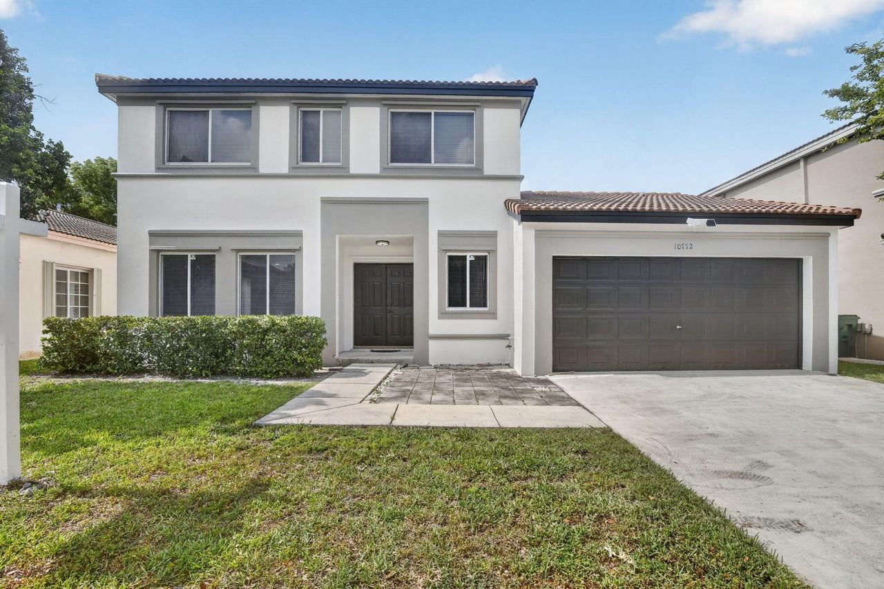 10772 Sw 14th Pl - Photo 2 of 42