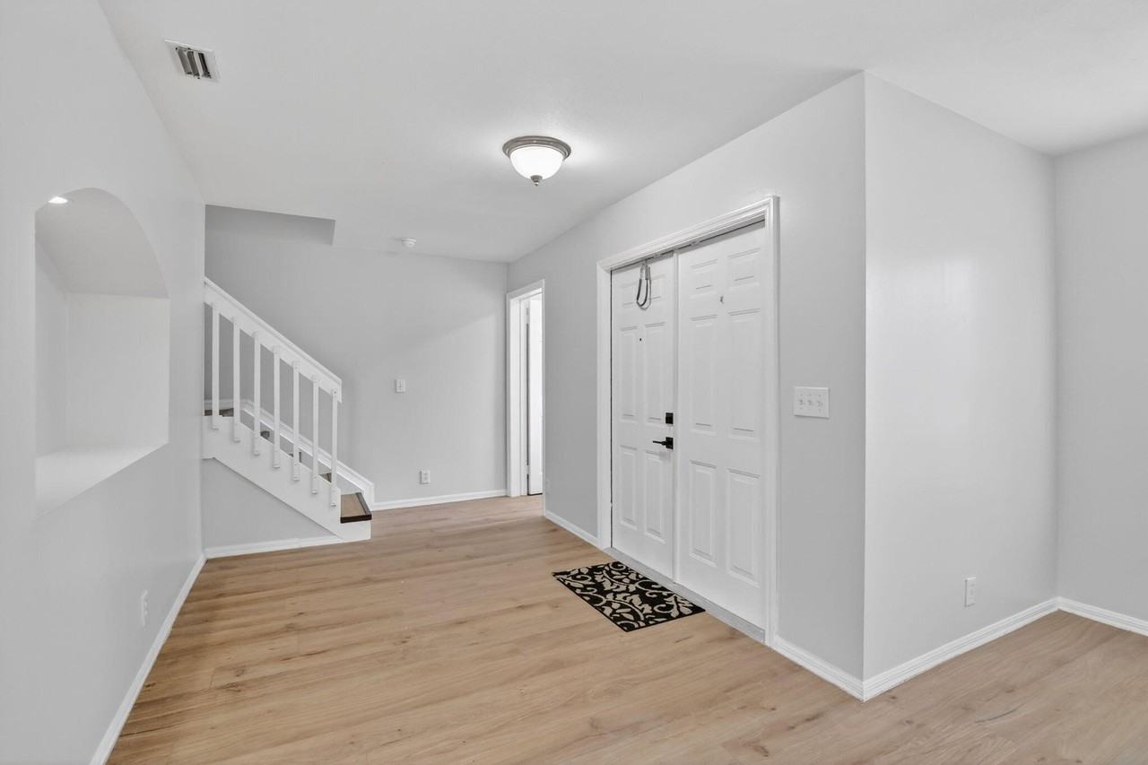 10772 Sw 14th Pl - Photo 6 of 42