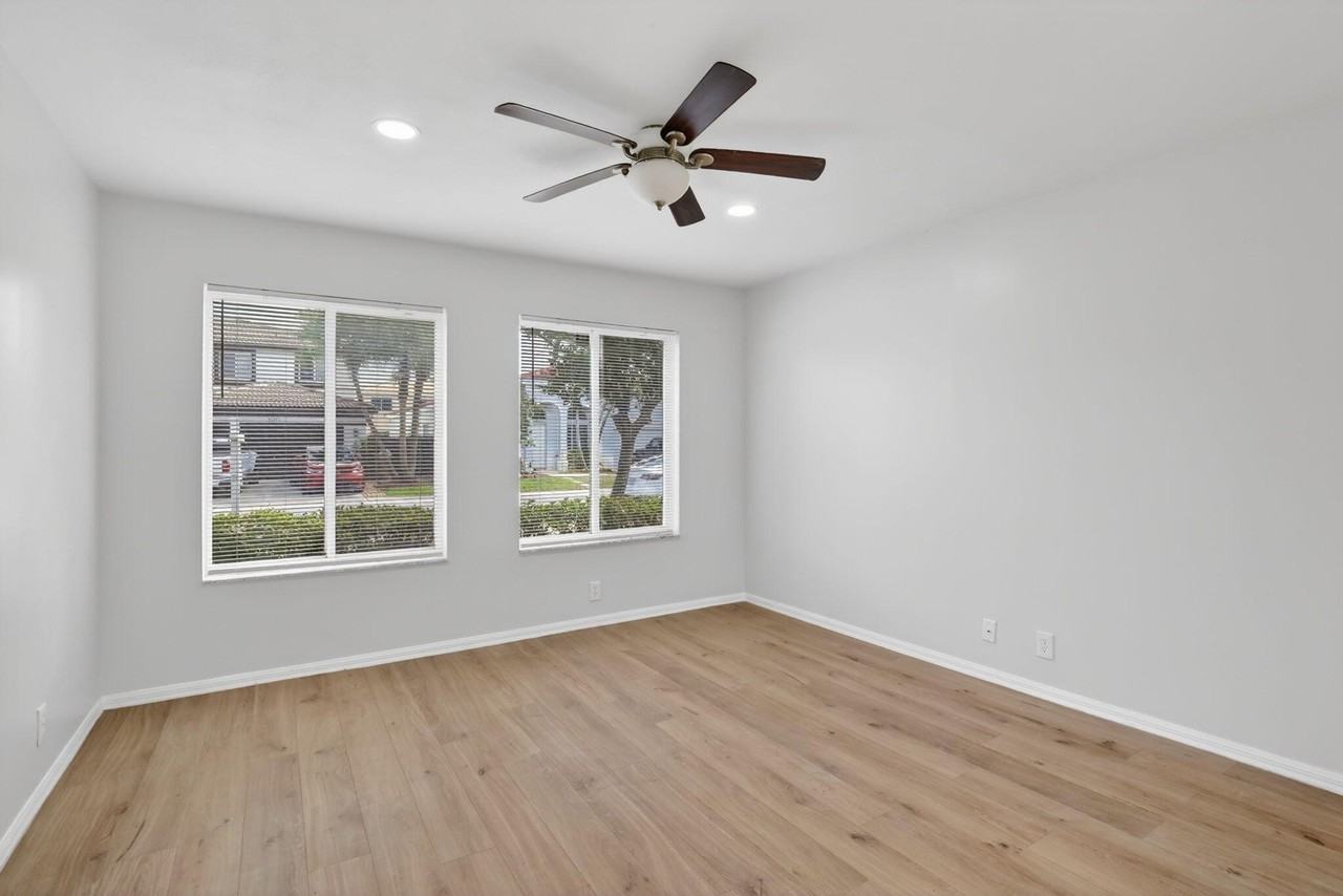 10772 Sw 14th Pl - Photo 7 of 42