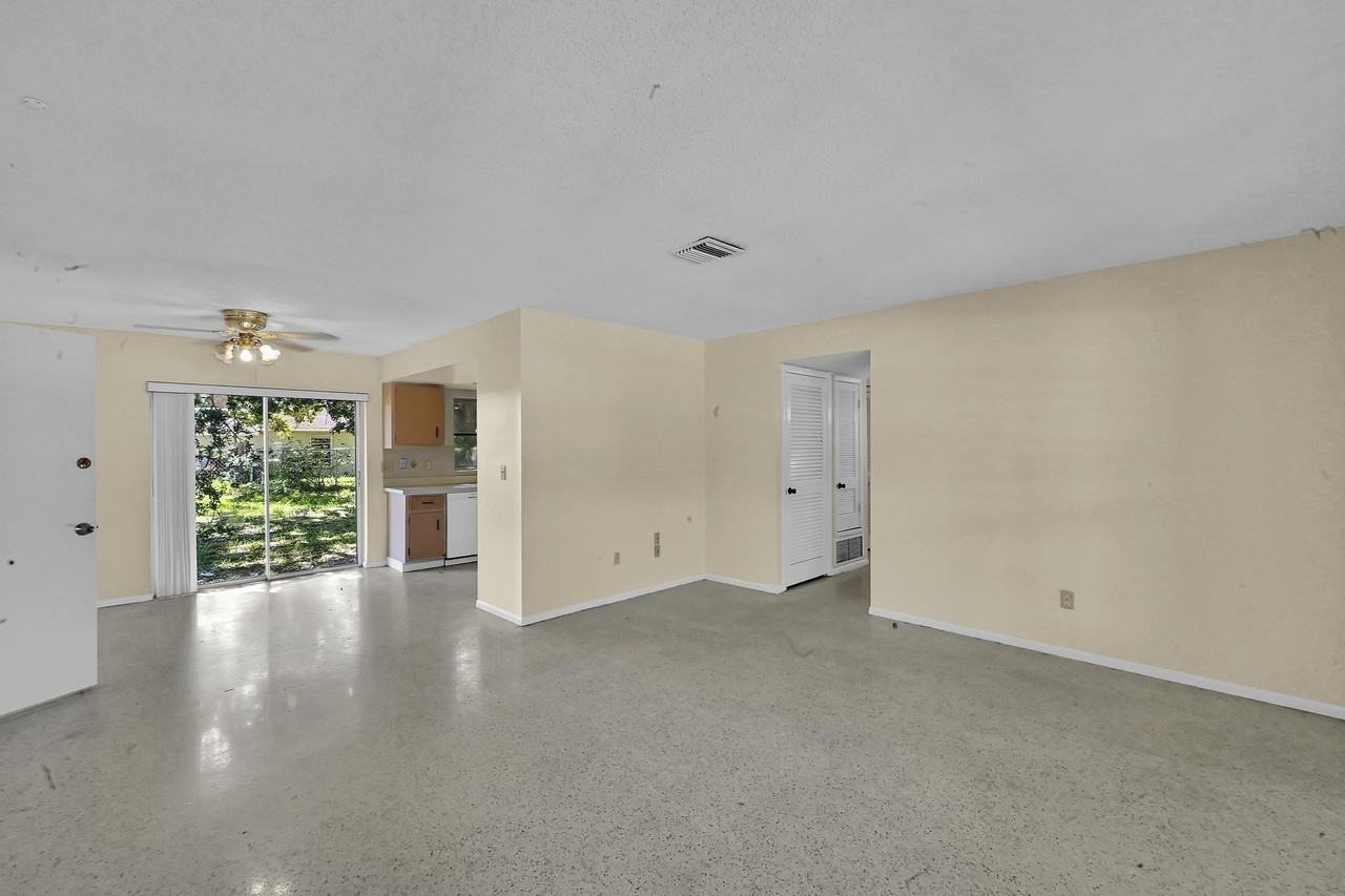 160 Ne Bracken Rd - Photo 7 of 22