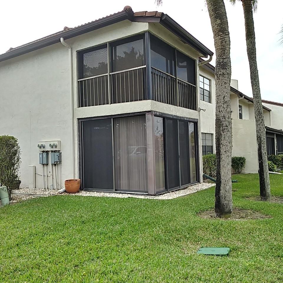 8045 Eastlake Dr #1G - Photo 3 of 20
