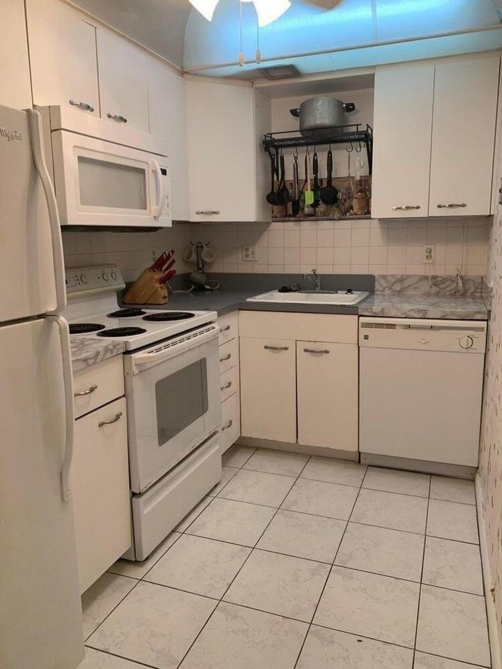 644 Nw 13th St #35 - Photo 3 of 5