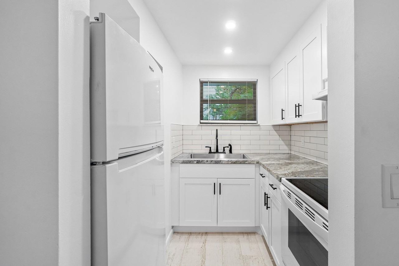 626 N Federal Hwy #3 - Photo 6 of 23