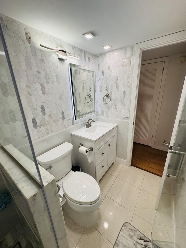 16 Windsor A - Photo 6 of 11