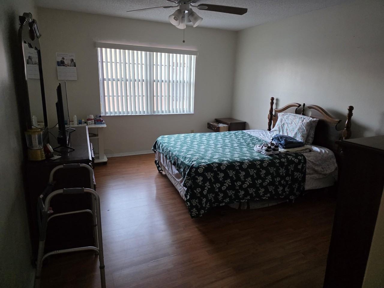 3048 E Sunrise Lakes Dr #412 - Photo 5 of 8