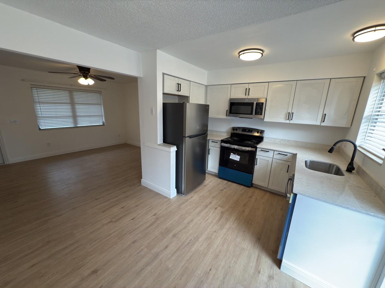 2819 Sw Cornell Ave - Photo 7 of 30