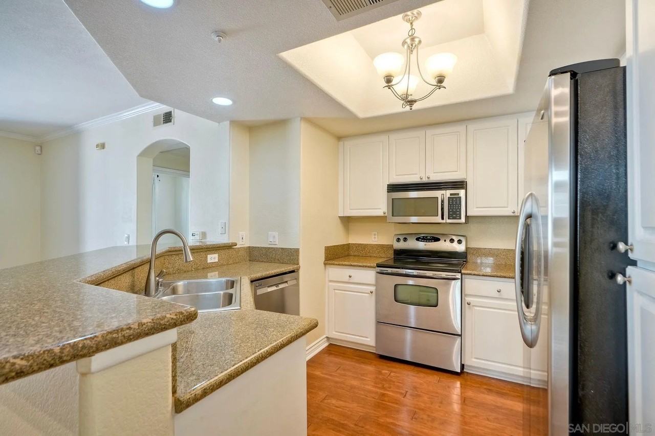 9253 Regents Rd #A110 - Photo 5 of 36