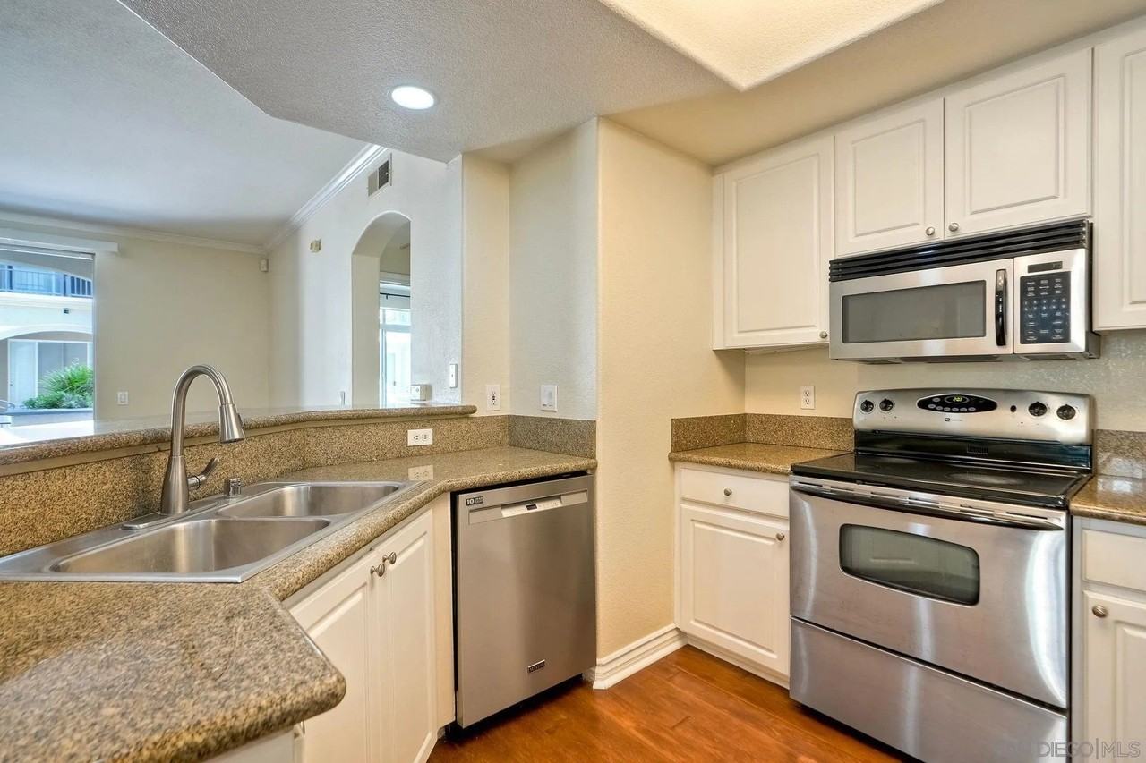 9253 Regents Rd #A110 - Photo 7 of 36