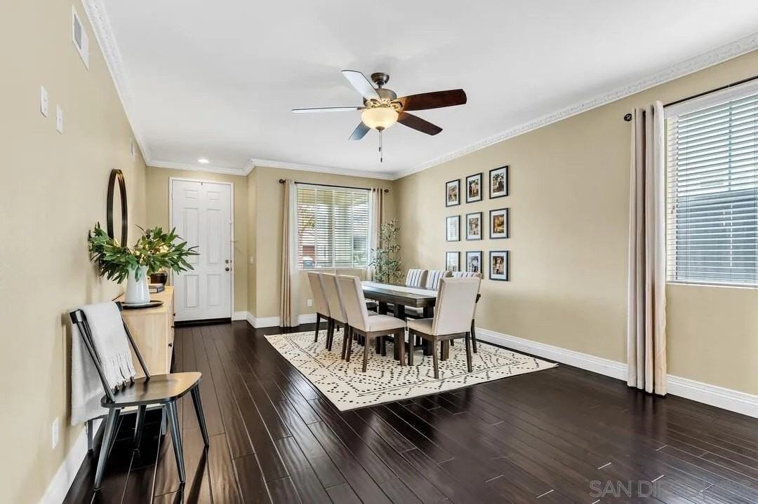 1084 Greenway Rd - Photo 3 of 21
