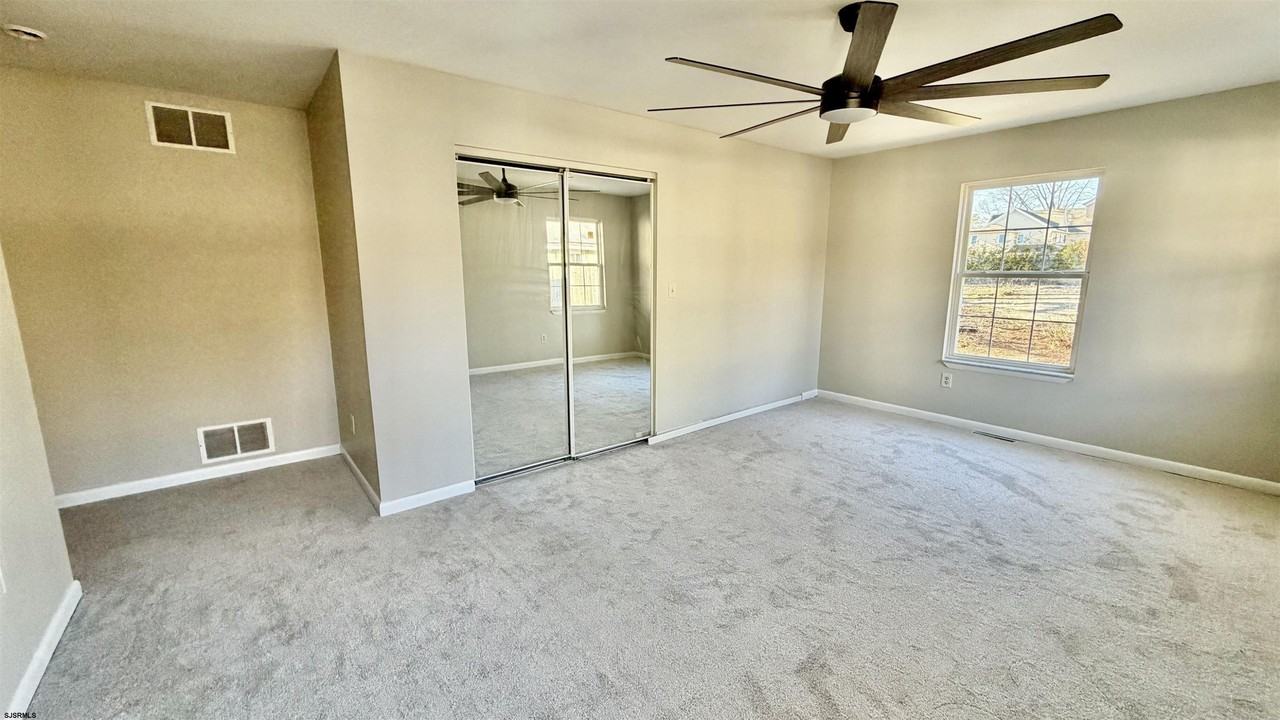 921 Oak Grove Ave - Photo 3 of 4