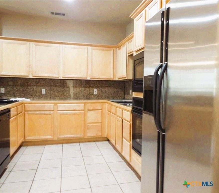 11558 Spicewood Pkwy #5 - Photo 5 of 10