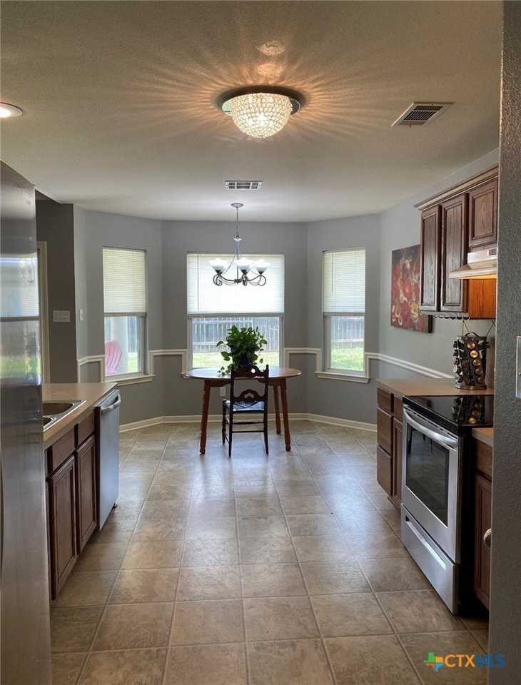 5704 Meadow Wood Dr - Photo 6 of 13