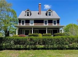 featured image of 45 Woodlawn Ave #3