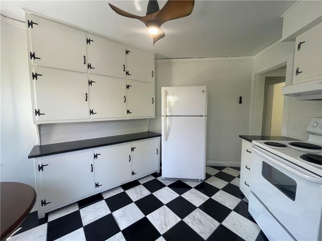 45 Woodlawn Ave #3 - Photo 3 of 17