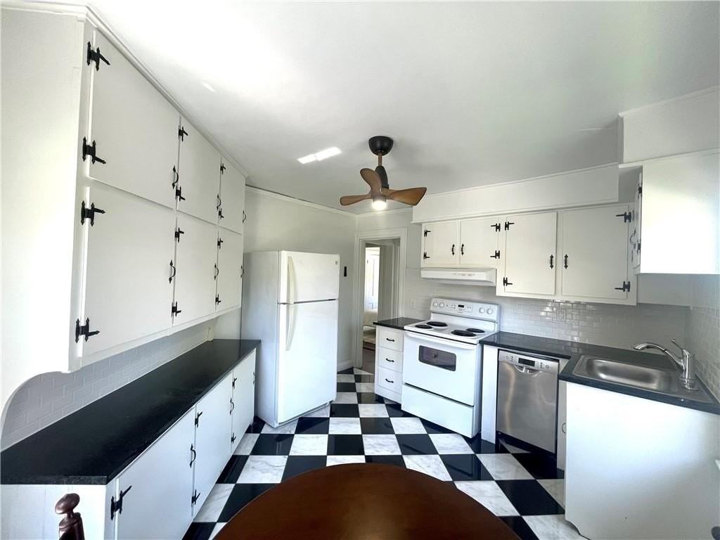 45 Woodlawn Ave #3 - Photo 4 of 17