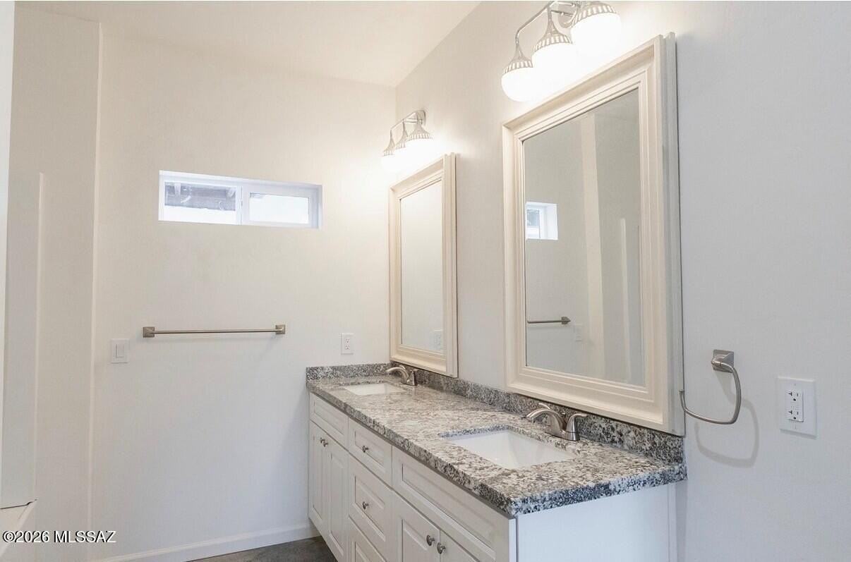 4153 E Bermuda St #2 - Photo 4 of 14