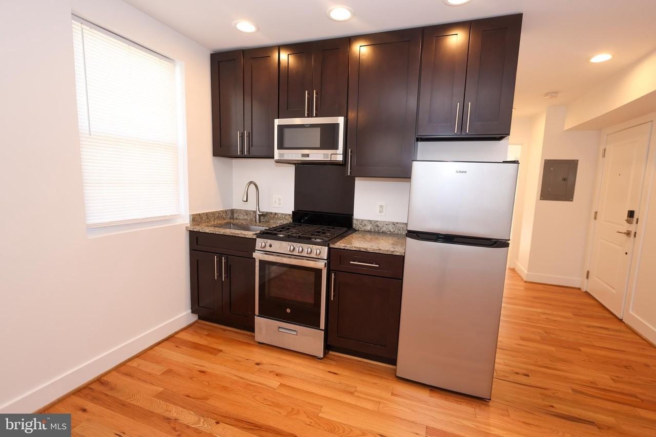 4255 Eads St Ne #3 - Photo 3 of 12