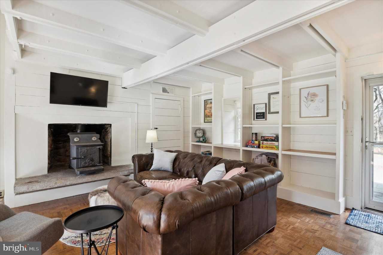 565 Upper Pike Creek Rd - Photo 3 of 23