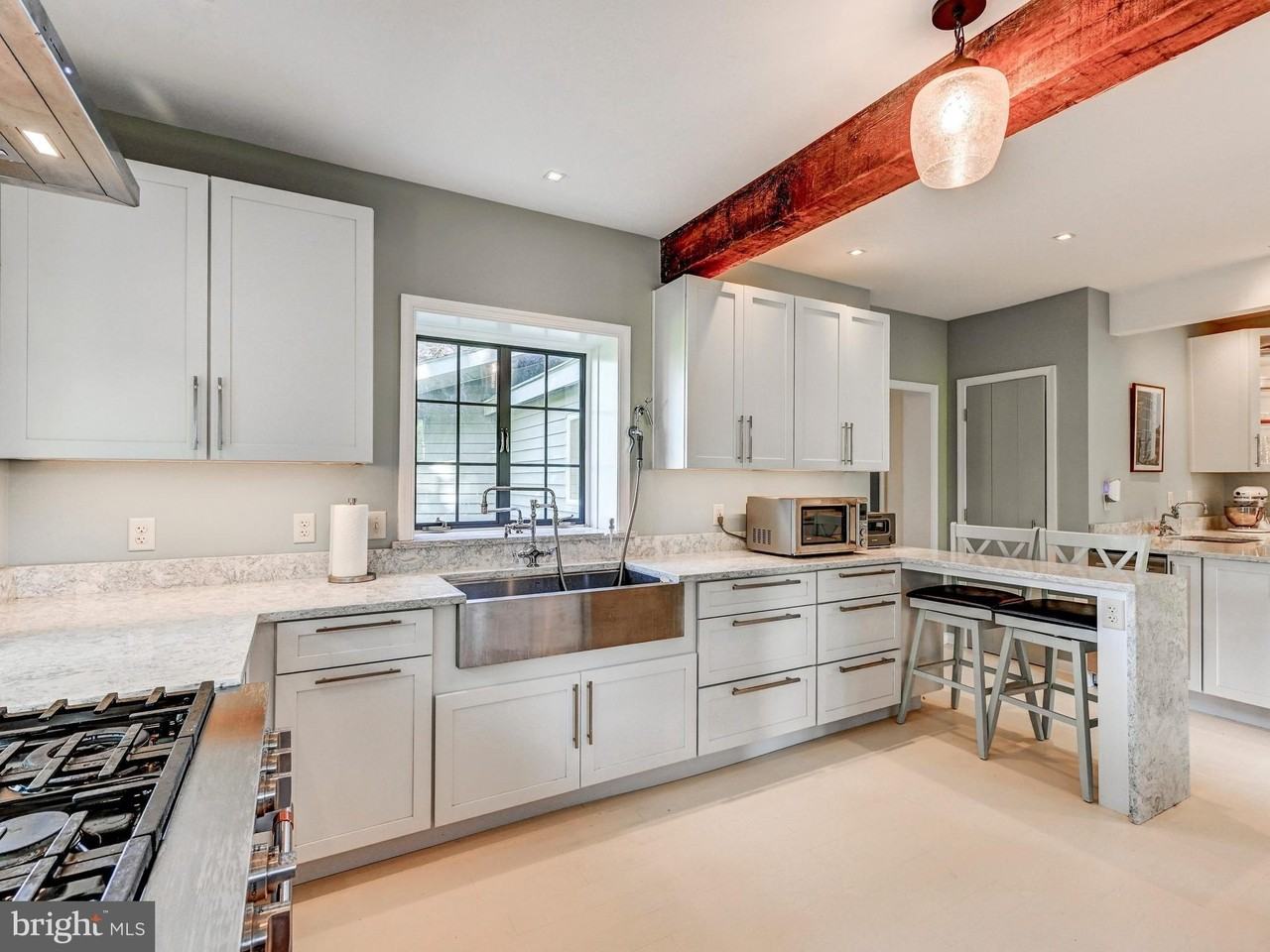 1552 Glencoe Rd - Photo 4 of 43
