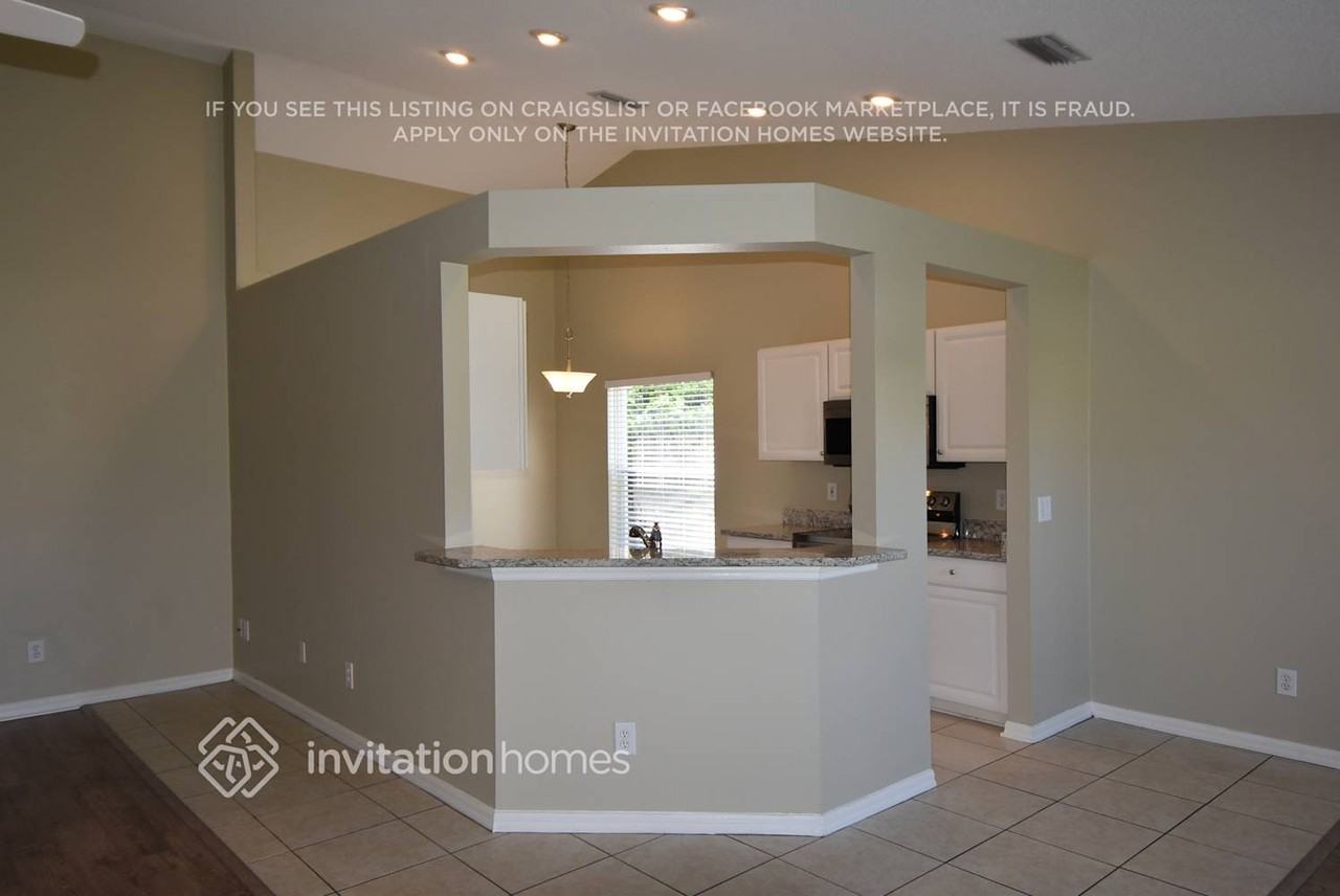 4635 Sanibel Way - Photo 6 of 24