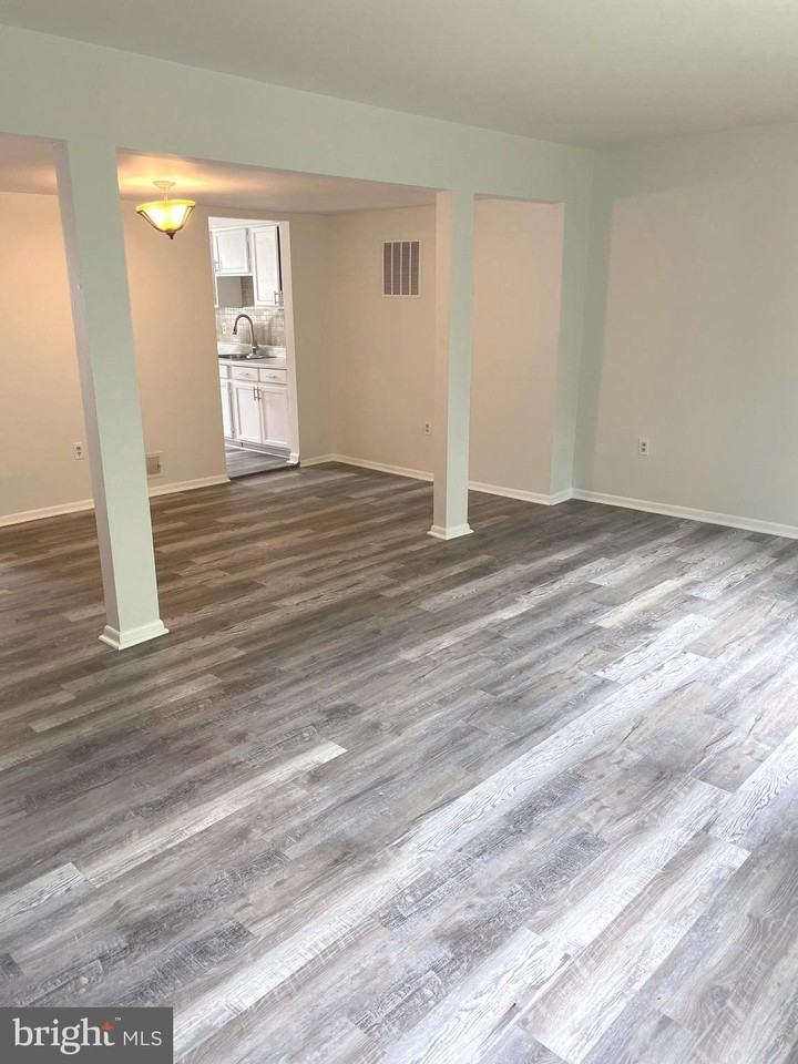 15947 Dorset Rd #188 - Photo 6 of 24
