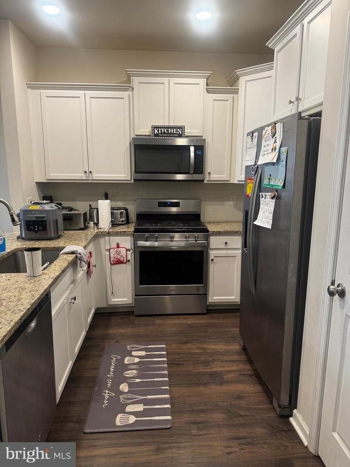 8 Peregrine Way - Photo 4 of 18