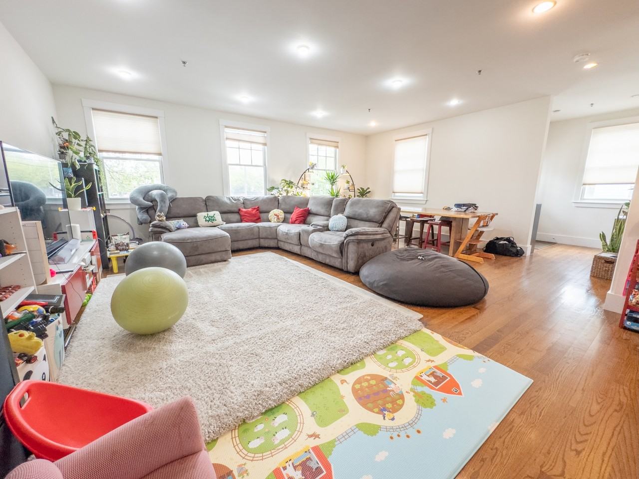 9 Montague St #C - Photo 4 of 30