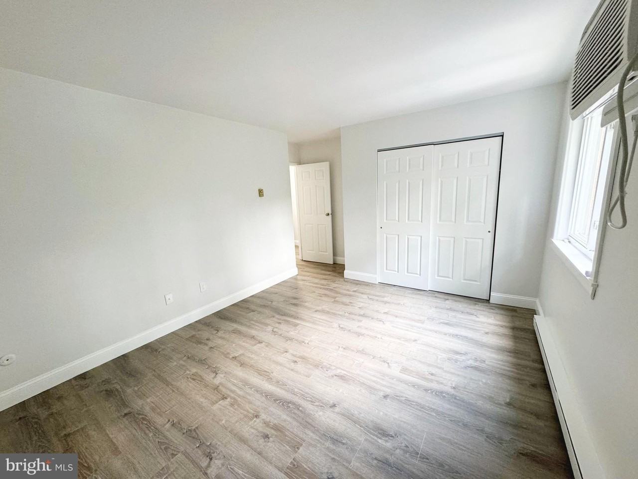 400 Campbell Cir - Photo 5 of 15