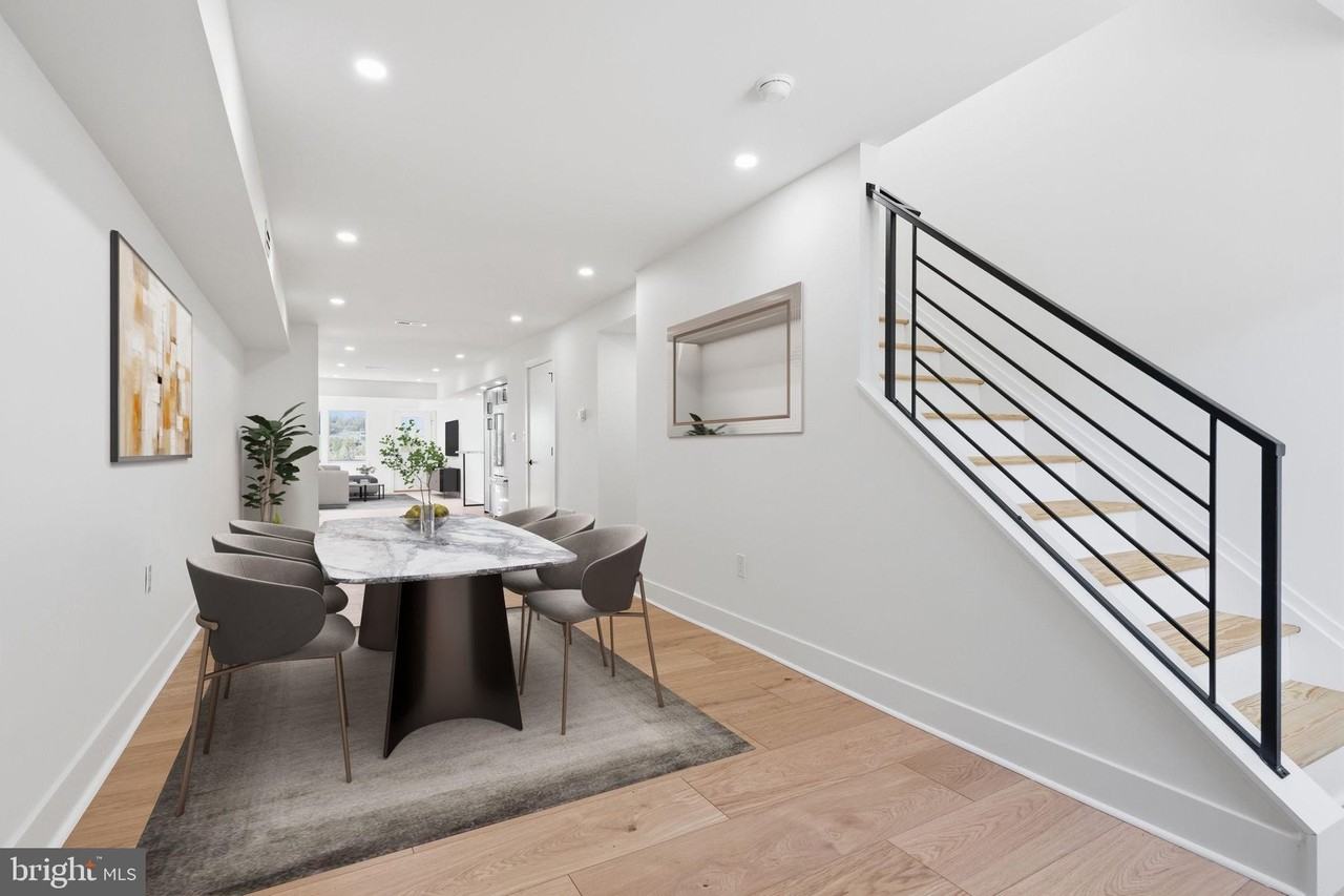 147 Jones St - Photo 4 of 46