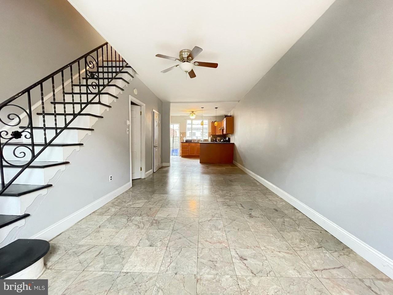 718 Watkins St - Photo 3 of 9