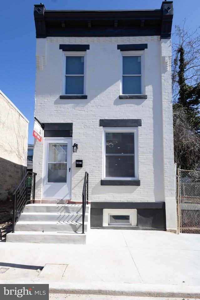 2927 N Ringgold St - Photo 2 of 29