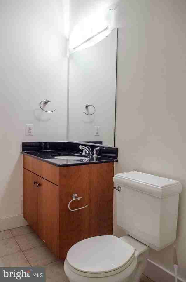 520 John Carlyle St #416 - Photo 7 of 10