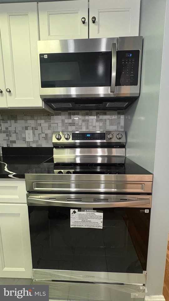 14807 Rydell Rd #204 - Photo 6 of 28