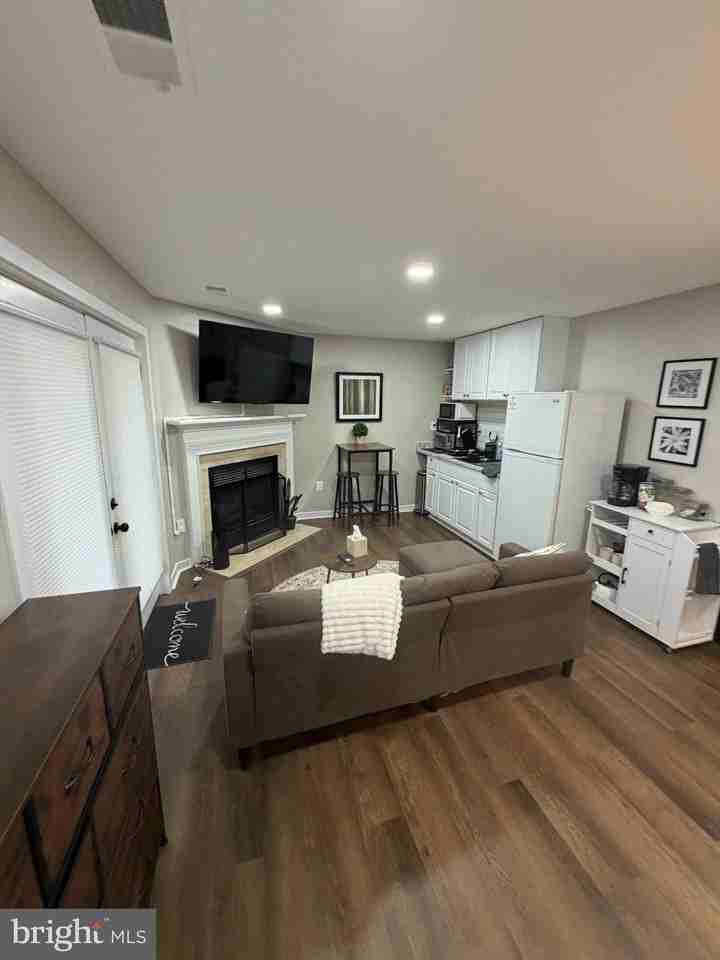 14552 Woodgate Manor Pl - Photo 4 of 20