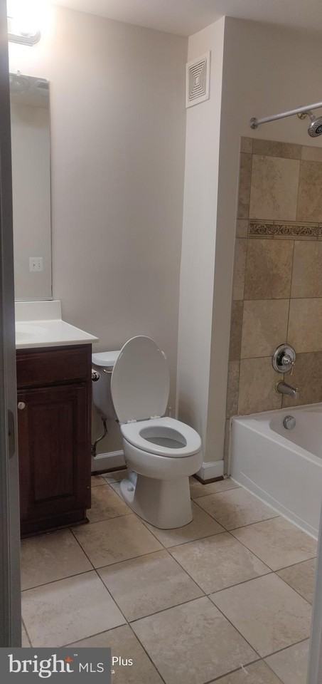 13563 Davinci Ln #94 - Photo 3 of 11