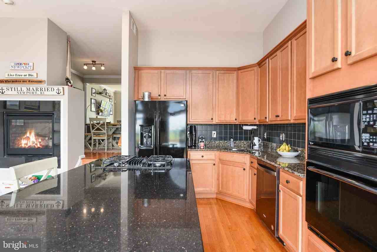2372 Battery Hill Cir - Photo 7 of 50
