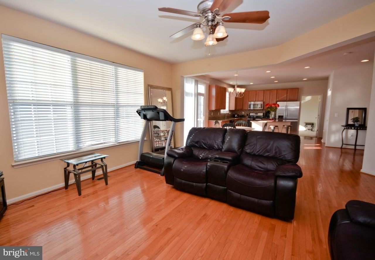 15308 Commitment Ct - Photo 7 of 26