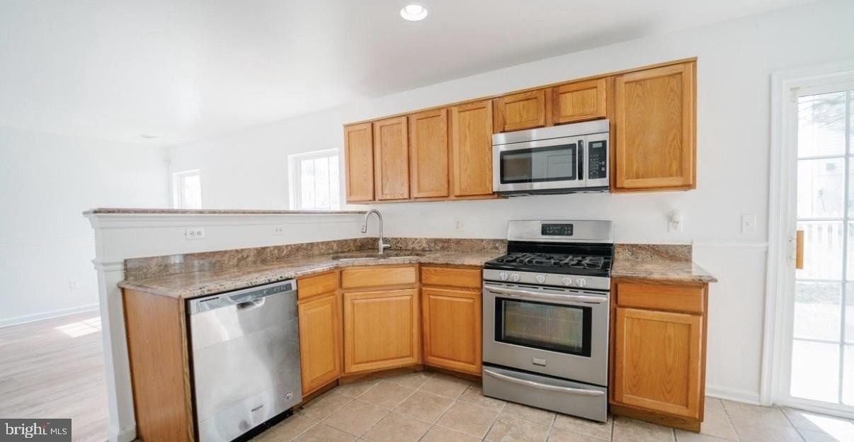 16919 Gentle Wood Ln - Photo 2 of 6