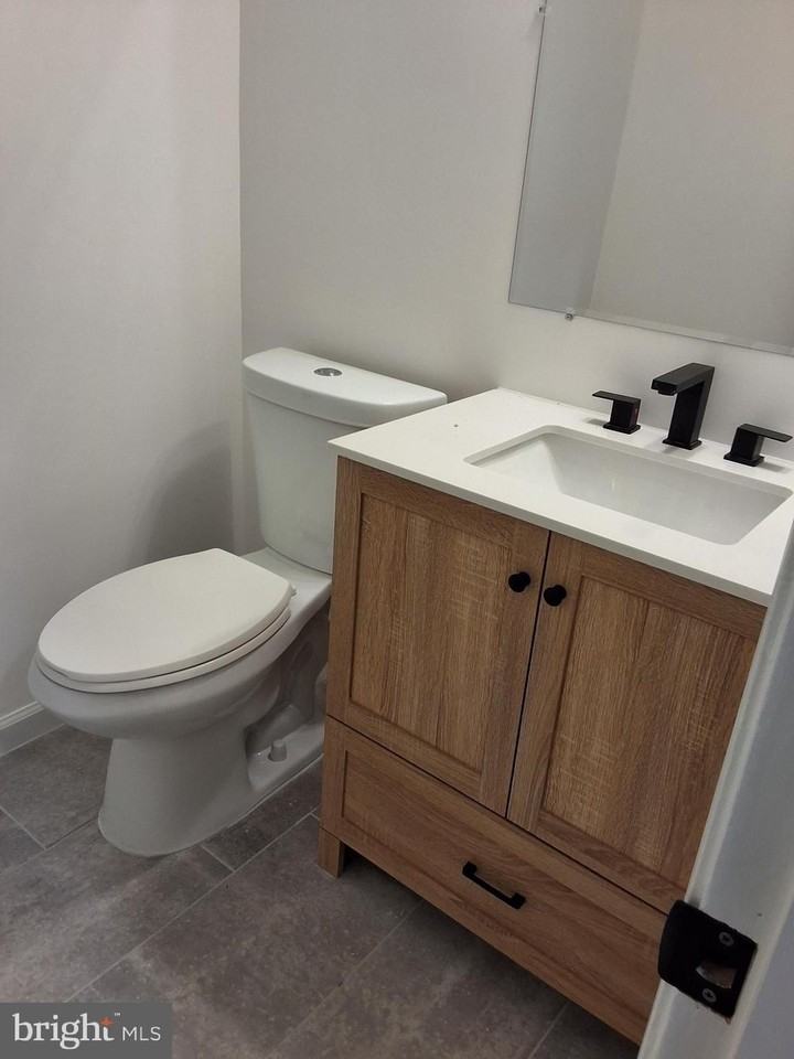 14874 Emberdale Dr - Photo 5 of 16