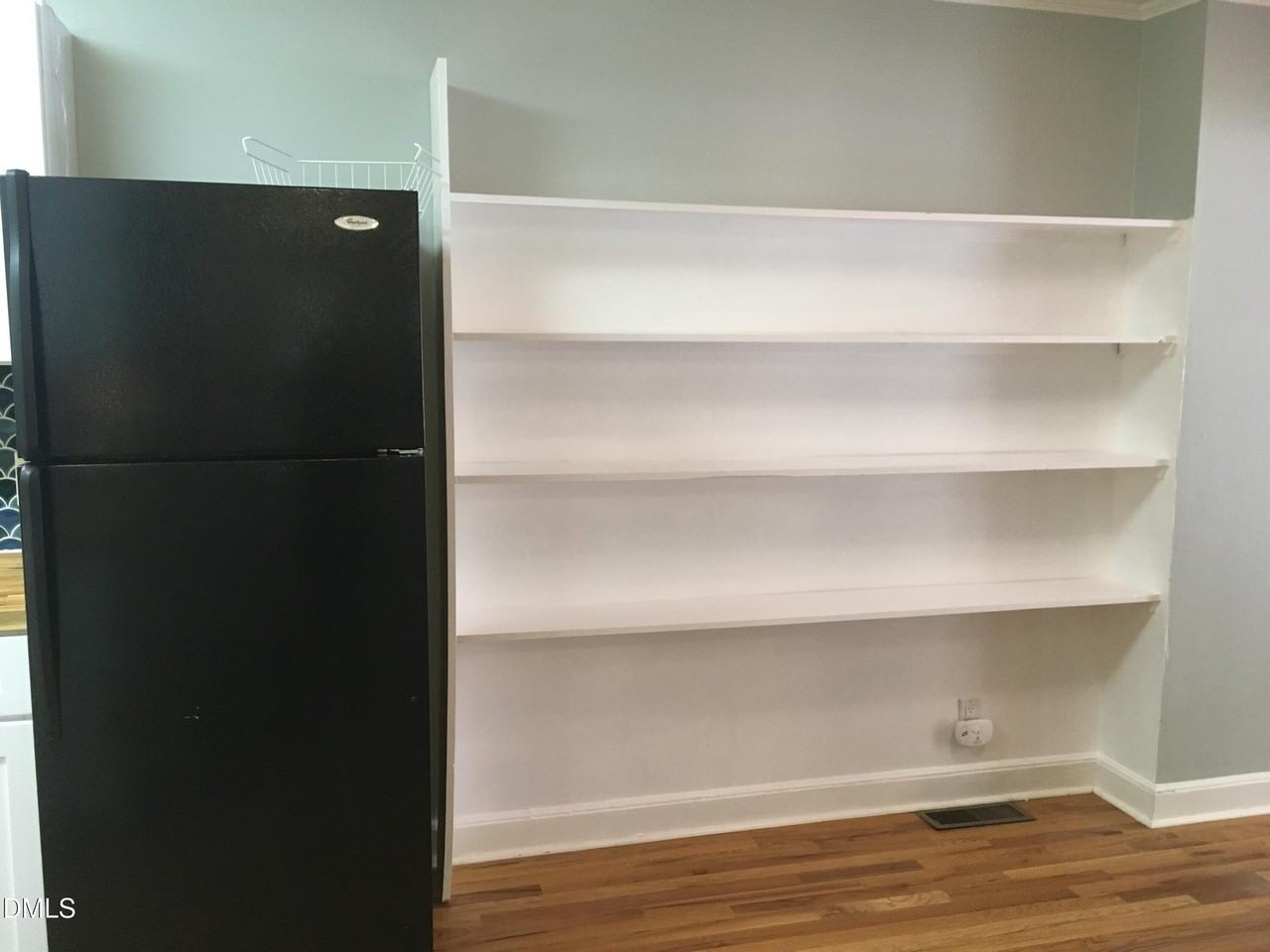 110 Bennett Ct - Photo 5 of 10